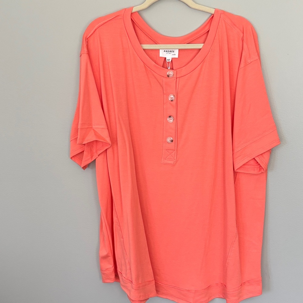 Andree Coral Henley Short-Sleeve Top